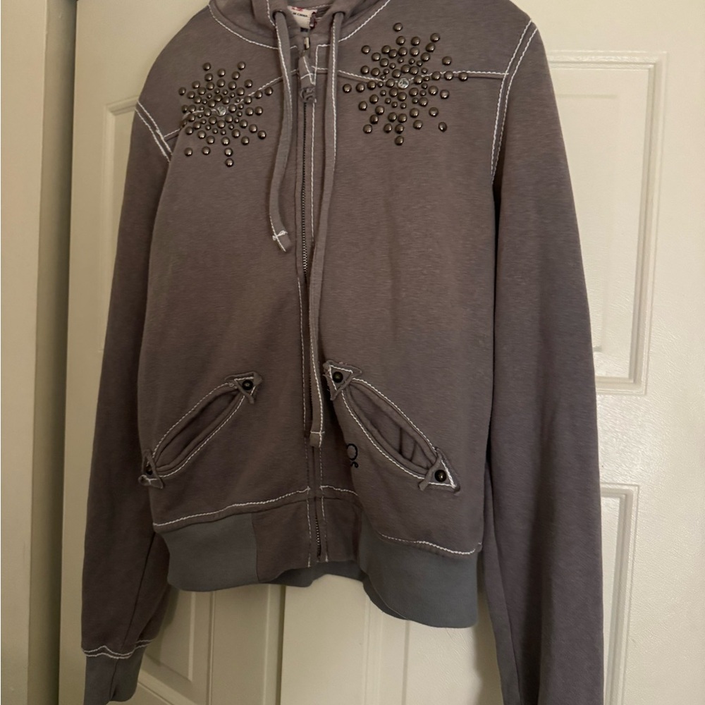🚨SOLD🚨 VINTAGE True Religion Gray Studded Hoodie